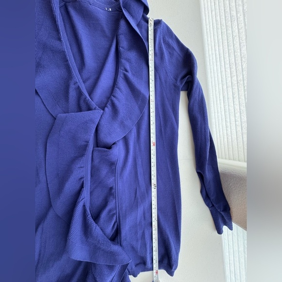 Elie Tahari Merino Wool Cardigan - Picture 7 of 9